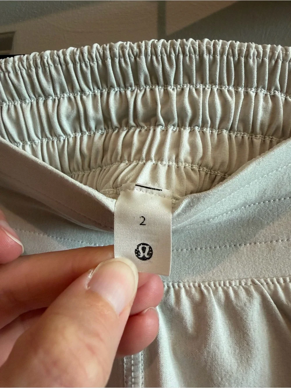 lululemon - Hotty Hot High-Rise Lined Short 4”, 2, Bone